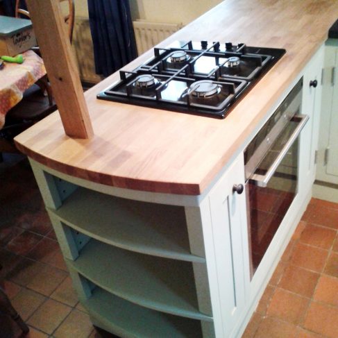 Solid Wood Kitchens & Bespoke Kitchen Furniture
