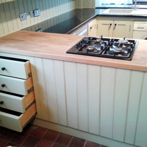 Solid Wood Kitchens & Bespoke Kitchen Furniture